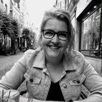 Monique van Vugt