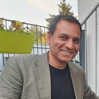 Waqar Aziz