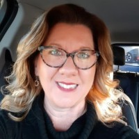 Julie M Hisaw