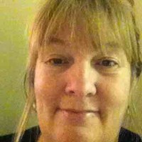 Lesley Holland