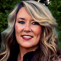 Leslie Hawkins