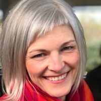 Dr Rebecca Johnson