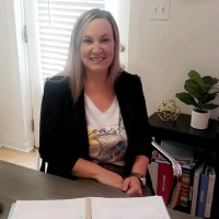 Julie Lang