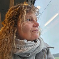 Annick Dominé