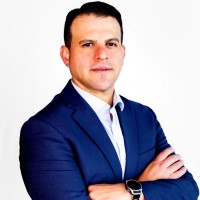 Dan R.