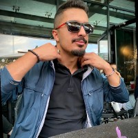 Kayhan Toz