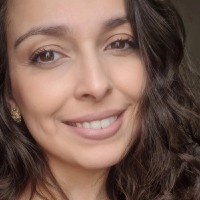Thais Caroline Alves