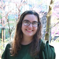 Megan Nicholson, Ei