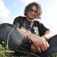 Darren M Gomes