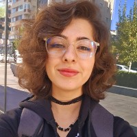 Roya Yousefi