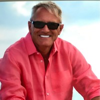 Mark Hendricks