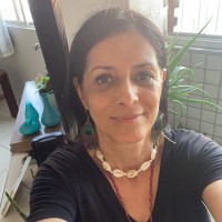 Ana Claudia Vasconcellos Magalhaes