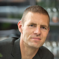 Quillermo Pellicaan Giant Fox