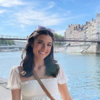 Laura Taraso