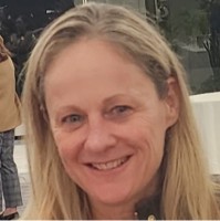 Linda Fahy, Cfa