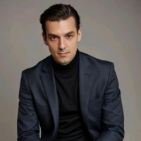 Jasmin Memić  亚斯明