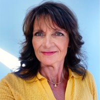 Karen Ayse Salih