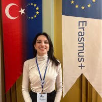 Gamze Akpınar