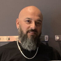 Raymond Hernandez