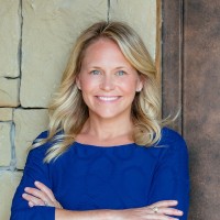 Traci Lee