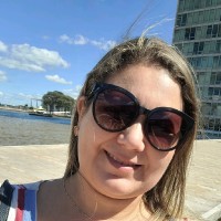 Renata Aparecida Mastromauro Corrêa