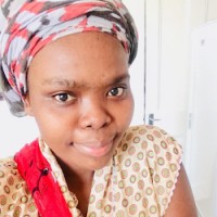 Khombisile Mpuume