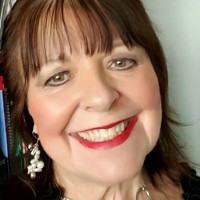 Betsy Tolbert Luecking