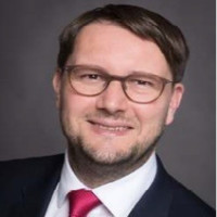 Stefan Zott