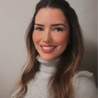 Paula Corrêa