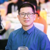 黄卫华
