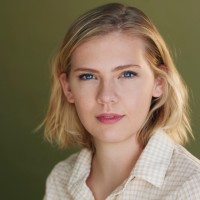 Zoe S.