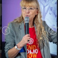 Véronique Inès Thouvenot