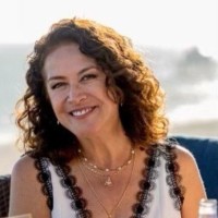 Dr. Lisbeth Samaniego
