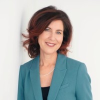 Nadine Lafontaine, Cpa