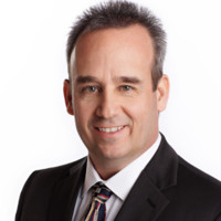 Dan Burns, Pe