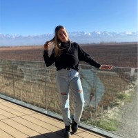 Ana Rosales
