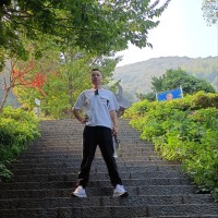 何志伟
