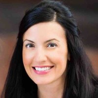 Kristen Fox, Cmm