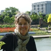 Suzanne MacLean