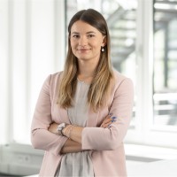 Nina Uebel
