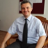 Dr. İsmail Kahraman