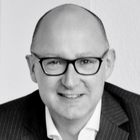 Dr. Dirk Panhans