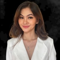 Lorie Anne Valle