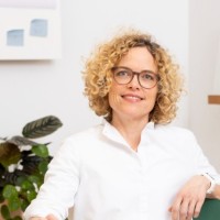 Janine Büchel