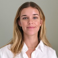 Ellie Gay