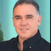 Alberto Flores