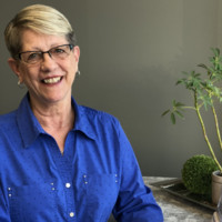 Sharon Holl