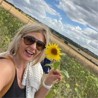 Laura Sharpes