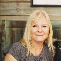 Lynne Leake