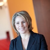 Kari Dobbins